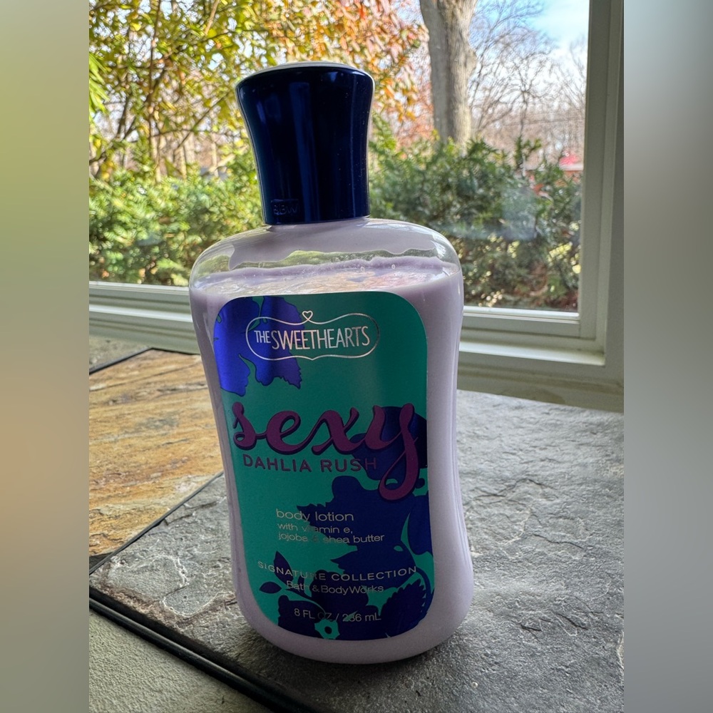 Sexy Dahlia Rush Body Lotion - Bath & Body Works